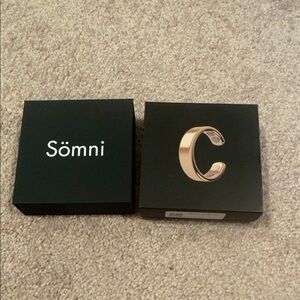 Somni ring